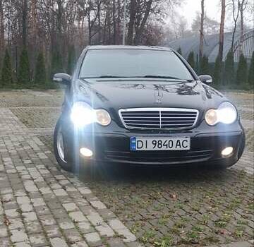 Чорний Мерседес Ц-Клас, об'ємом двигуна 2.2 л та пробігом 269 тис. км за 5850 $, фото 10 на Automoto.ua