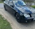 Чорний Мерседес Ц-Клас, об'ємом двигуна 1.8 л та пробігом 263 тис. км за 4700 $, фото 2 на Automoto.ua