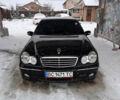 Черный Мерседес Ц-Класс, объемом двигателя 1.8 л и пробегом 340 тыс. км за 6500 $, фото 1 на Automoto.ua