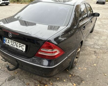 Чорний Мерседес Ц-Клас, об'ємом двигуна 1.8 л та пробігом 302 тис. км за 7800 $, фото 5 на Automoto.ua