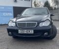 Чорний Мерседес Ц-Клас, об'ємом двигуна 1.8 л та пробігом 218 тис. км за 5500 $, фото 1 на Automoto.ua