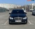 Черный Мерседес Ц-Класс, объемом двигателя 1.8 л и пробегом 277 тыс. км за 6500 $, фото 1 на Automoto.ua