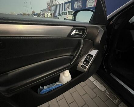 Чорний Мерседес Ц-Клас, об'ємом двигуна 1.8 л та пробігом 165 тис. км за 7500 $, фото 9 на Automoto.ua