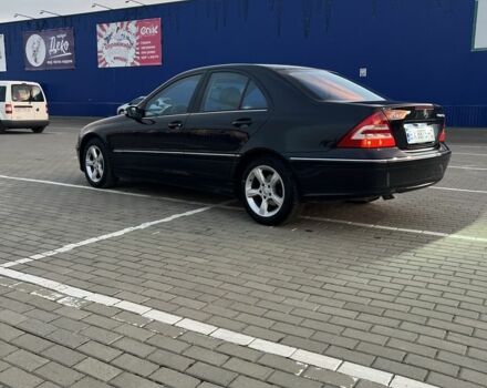 Чорний Мерседес Ц-Клас, об'ємом двигуна 1.8 л та пробігом 165 тис. км за 7500 $, фото 5 на Automoto.ua