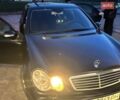 Черный Мерседес Ц-Класс, объемом двигателя 1.8 л и пробегом 330 тыс. км за 5500 $, фото 7 на Automoto.ua