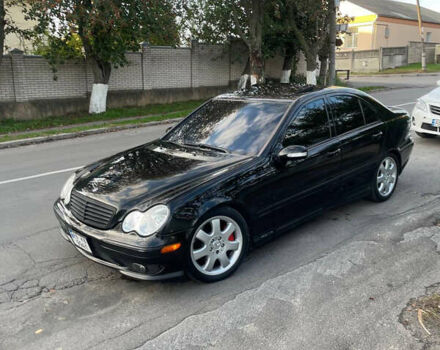 Мерседес Ц-Класс 2006 в Виннице на Automoto.ua Черный Мерседес Ц-Класс, объемом двигателя 2.5 л и пробегом 285 тыс. км за 7500 $, фото 1 на Automoto.ua