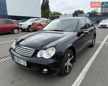 Чорний Мерседес Ц-Клас, об'ємом двигуна 1.8 л та пробігом 217 тис. км за 6800 $, фото 7 на Automoto.ua