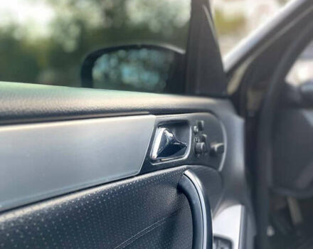 Мерседес Ц-Класс 2006 в Виннице на Automoto.ua Черный Мерседес Ц-Класс, объемом двигателя 2.5 л и пробегом 285 тыс. км за 7500 $, фото 11 на Automoto.ua