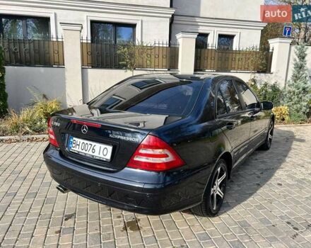 Черный Мерседес Ц-Класс, объемом двигателя 1.8 л и пробегом 225 тыс. км за 6000 $, фото 27 на Automoto.ua