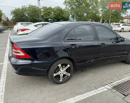 Чорний Мерседес Ц-Клас, об'ємом двигуна 1.8 л та пробігом 217 тис. км за 6800 $, фото 14 на Automoto.ua