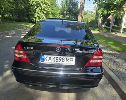 Чорний Мерседес Ц-Клас, об'ємом двигуна 1.8 л та пробігом 295 тис. км за 7700 $, фото 2 на Automoto.ua