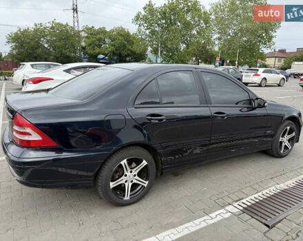 Чорний Мерседес Ц-Клас, об'ємом двигуна 1.8 л та пробігом 217 тис. км за 6800 $, фото 13 на Automoto.ua