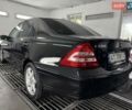 Черный Мерседес Ц-Класс, объемом двигателя 2.1 л и пробегом 260 тыс. км за 9500 $, фото 1 на Automoto.ua