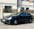 Черный Мерседес Ц-Класс, объемом двигателя 1.8 л и пробегом 225 тыс. км за 6000 $, фото 4 на Automoto.ua