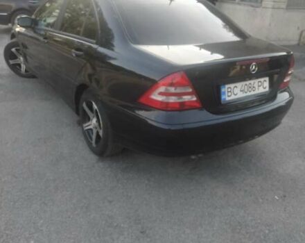 Черный Мерседес Ц-Класс, объемом двигателя 2.1 л и пробегом 275 тыс. км за 6350 $, фото 10 на Automoto.ua