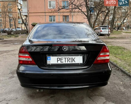 Черный Мерседес Ц-Класс, объемом двигателя 1.8 л и пробегом 220 тыс. км за 5333 $, фото 6 на Automoto.ua