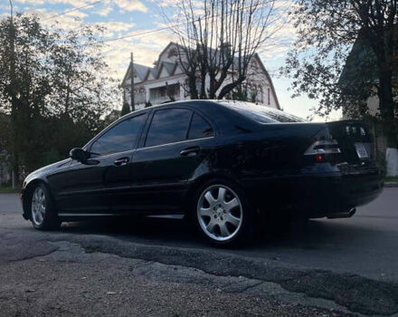 Мерседес Ц-Класс 2006 в Виннице на Automoto.ua Черный Мерседес Ц-Класс, объемом двигателя 2.5 л и пробегом 285 тыс. км за 7500 $, фото 2 на Automoto.ua