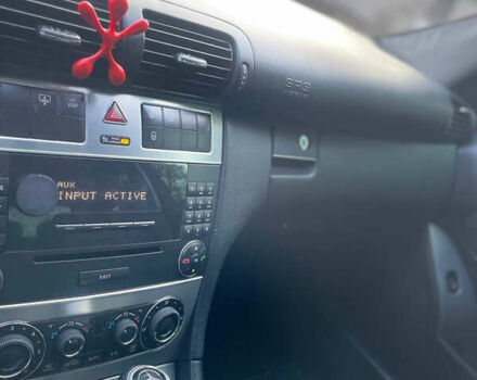 Мерседес Ц-Класс 2006 в Виннице на Automoto.ua Черный Мерседес Ц-Класс, объемом двигателя 2.5 л и пробегом 285 тыс. км за 7500 $, фото 13 на Automoto.ua