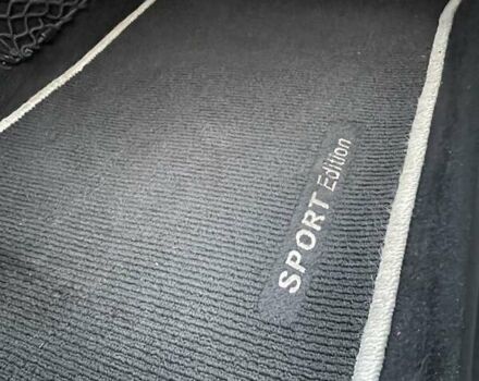 Черный Мерседес Ц-Класс, объемом двигателя 1.8 л и пробегом 381 тыс. км за 8300 $, фото 28 на Automoto.ua