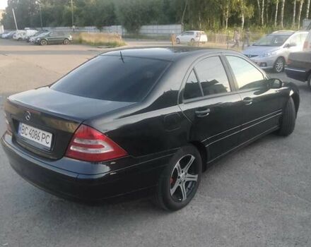 Черный Мерседес Ц-Класс, объемом двигателя 2.1 л и пробегом 275 тыс. км за 6350 $, фото 14 на Automoto.ua