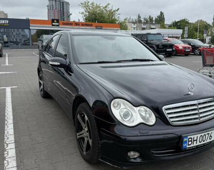 Чорний Мерседес Ц-Клас, об'ємом двигуна 1.8 л та пробігом 217 тис. км за 6800 $, фото 3 на Automoto.ua