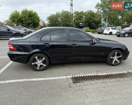 Чорний Мерседес Ц-Клас, об'ємом двигуна 1.8 л та пробігом 217 тис. км за 6800 $, фото 12 на Automoto.ua