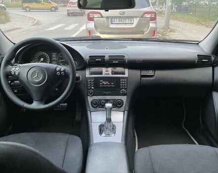Черный Мерседес Ц-Класс, объемом двигателя 1.8 л и пробегом 381 тыс. км за 8300 $, фото 23 на Automoto.ua