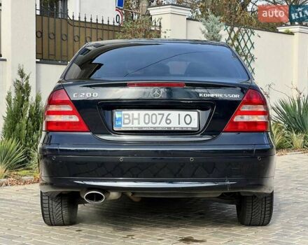 Черный Мерседес Ц-Класс, объемом двигателя 1.8 л и пробегом 225 тыс. км за 6000 $, фото 11 на Automoto.ua
