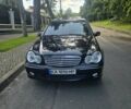 Чорний Мерседес Ц-Клас, об'ємом двигуна 1.8 л та пробігом 295 тис. км за 7700 $, фото 1 на Automoto.ua