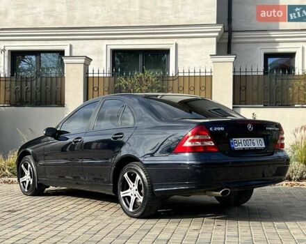 Черный Мерседес Ц-Класс, объемом двигателя 1.8 л и пробегом 225 тыс. км за 6000 $, фото 21 на Automoto.ua