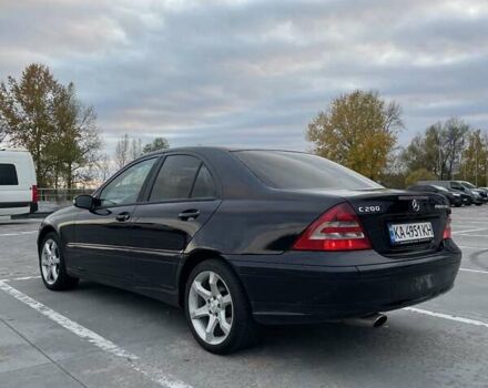 Черный Мерседес Ц-Класс, объемом двигателя 1.8 л и пробегом 381 тыс. км за 8300 $, фото 7 на Automoto.ua