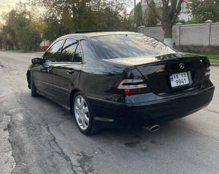 Мерседес Ц-Класс 2006 в Виннице на Automoto.ua Черный Мерседес Ц-Класс, объемом двигателя 2.5 л и пробегом 285 тыс. км за 7500 $, фото 3 на Automoto.ua