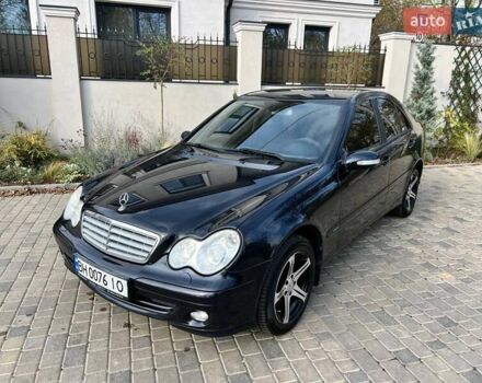 Черный Мерседес Ц-Класс, объемом двигателя 1.8 л и пробегом 225 тыс. км за 6000 $, фото 1 на Automoto.ua
