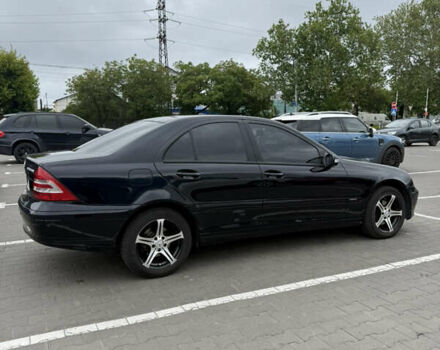 Чорний Мерседес Ц-Клас, об'ємом двигуна 1.8 л та пробігом 217 тис. км за 6800 $, фото 23 на Automoto.ua