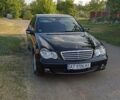 Чорний Мерседес Ц-Клас, об'ємом двигуна 2.15 л та пробігом 310 тис. км за 7300 $, фото 9 на Automoto.ua