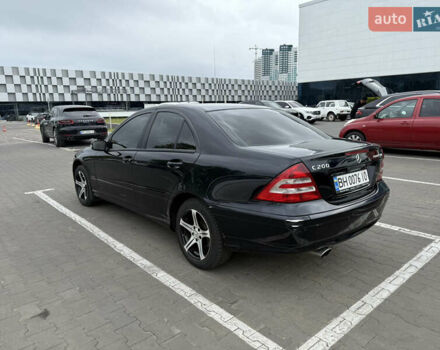 Чорний Мерседес Ц-Клас, об'ємом двигуна 1.8 л та пробігом 217 тис. км за 6800 $, фото 17 на Automoto.ua