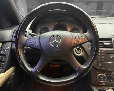 Черный Мерседес Ц-Класс, объемом двигателя 3 л и пробегом 240 тыс. км за 9800 $, фото 17 на Automoto.ua