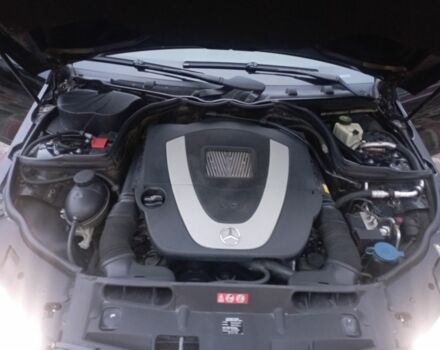 Черный Мерседес Ц-Класс, объемом двигателя 3.5 л и пробегом 158 тыс. км за 10300 $, фото 20 на Automoto.ua