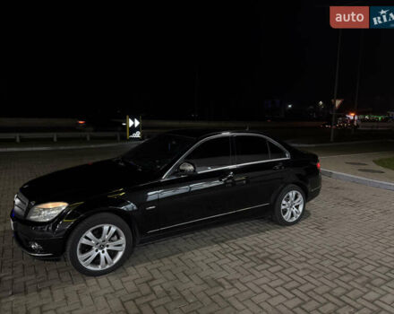 Черный Мерседес Ц-Класс, объемом двигателя 3 л и пробегом 217 тыс. км за 10800 $, фото 3 на Automoto.ua