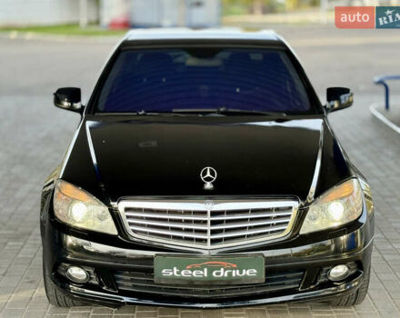 Чорний Мерседес Ц-Клас, об'ємом двигуна 1.8 л та пробігом 156 тис. км за 9499 $, фото 1 на Automoto.ua