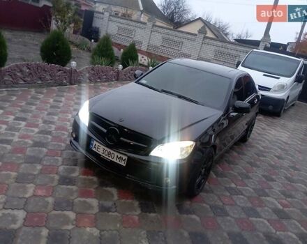 Черный Мерседес Ц-Класс, объемом двигателя 3.5 л и пробегом 158 тыс. км за 10300 $, фото 13 на Automoto.ua