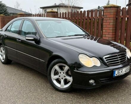 Чорний Мерседес Ц-Клас, об'ємом двигуна 2.7 л та пробігом 287 тис. км за 4111 $, фото 5 на Automoto.ua