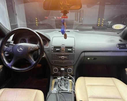 Черный Мерседес Ц-Класс, объемом двигателя 3 л и пробегом 240 тыс. км за 9800 $, фото 14 на Automoto.ua