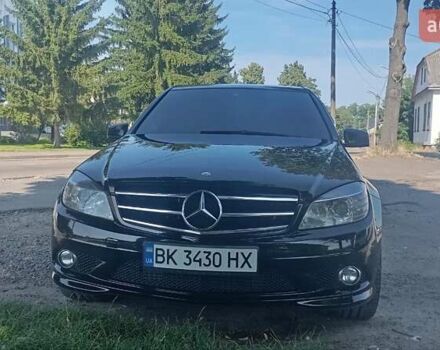 Чорний Мерседес Ц-Клас, об'ємом двигуна 1.8 л та пробігом 263 тис. км за 10200 $, фото 12 на Automoto.ua
