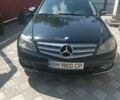 Черный Мерседес Ц-Класс, объемом двигателя 1.8 л и пробегом 235 тыс. км за 10500 $, фото 1 на Automoto.ua