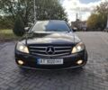 Черный Мерседес Ц-Класс, объемом двигателя 2.1 л и пробегом 340 тыс. км за 8100 $, фото 2 на Automoto.ua