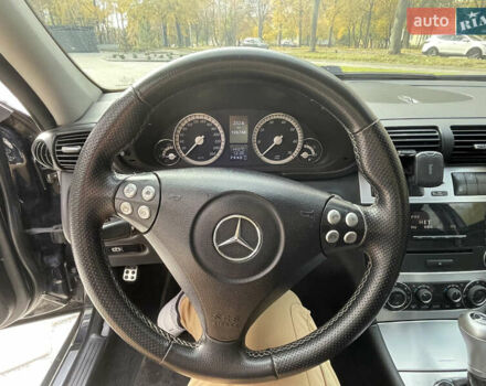 Мерседес Ц-Клас 2007 у Рівному на Automoto.ua Чорний Мерседес Ц-Клас, об'ємом двигуна 1.8 л та пробігом 197 тис. км за 6099 $, фото 16 на Automoto.ua