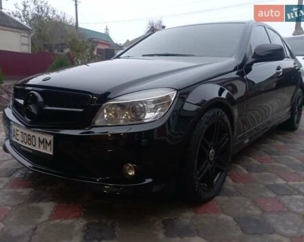 Черный Мерседес Ц-Класс, объемом двигателя 3.5 л и пробегом 158 тыс. км за 10300 $, фото 3 на Automoto.ua