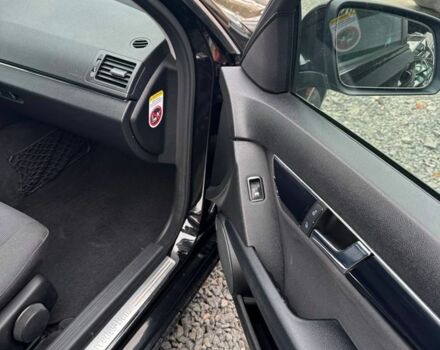 Чорний Мерседес Ц-Клас, об'ємом двигуна 2.2 л та пробігом 350 тис. км за 9100 $, фото 12 на Automoto.ua