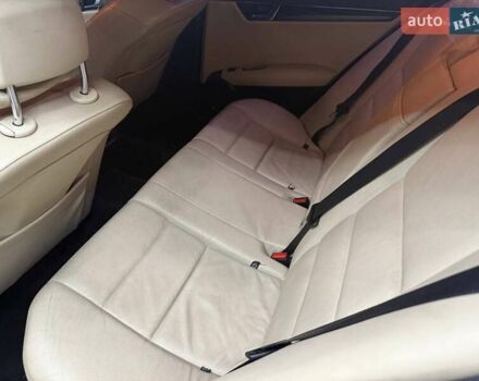 Черный Мерседес Ц-Класс, объемом двигателя 3 л и пробегом 240 тыс. км за 9800 $, фото 10 на Automoto.ua